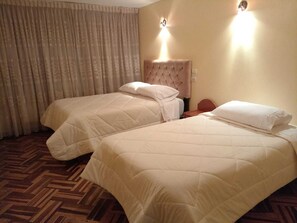 Comfort Twin Room | Free WiFi - Hostal Suit Andina (Puno)
