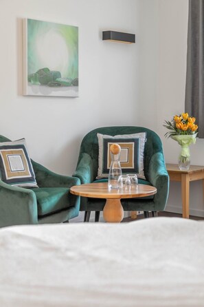 Superior Double Room, Mountain View | Individually furnished, soundproofing, free WiFi