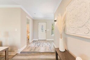 Interior - Sunset Shores- Family Bunkbed Suite - 4BR- 10 Beds - Heated Pool  (Sarasota)