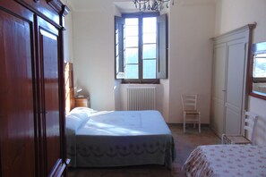 1 bedroom, WiFi, bed sheets - SE050 - Palazzo d'Arcevia, charming renovated two-room apartment (Palazzo d'Arcevia)
