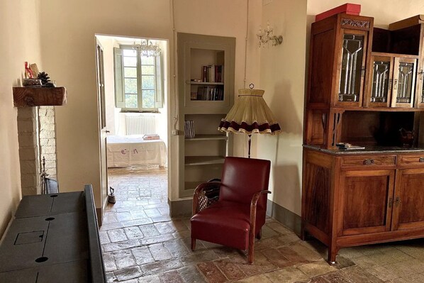 Interior - SE050 - Palazzo d'Arcevia, charming renovated two-room apartment (Palazzo d'Arcevia)