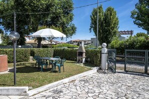 Outdoor dining - M376 - Marcelli, two-room apartment with parking space (Marcelli)