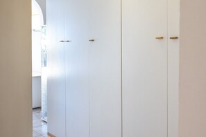 Interior - M376 - Marcelli, two-room apartment with parking space (Marcelli)