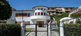 M376 - Marcelli, two-room apartment with parking space