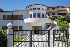 Exterior - M378 - Marcelli, three-room apartment with balcony and parking (Marcelli)