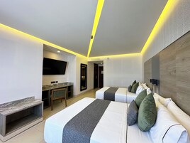 Habitación estándar, 2 camas dobles | 1 dormitorio, ropa de cama de alta calidad, edredones de plumas