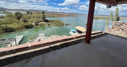 Martinez Lake River Rental - steps to the river