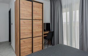 4 Schlafzimmer, Zimmersafe, Reisekinderbett, kostenloses WLAN