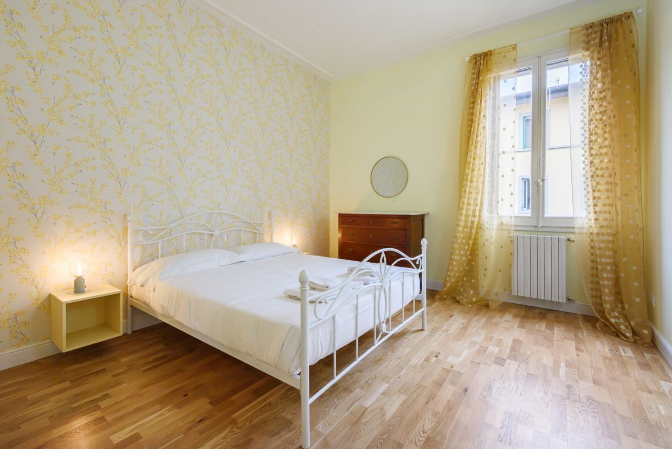 3 عدّة غرف نوم ومكواة/لوح كي وواي فاي وملاءات أسرّة