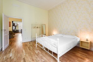 3 bedrooms, iron/ironing board, WiFi, bed sheets - Fabbroni 3 bedrooms in Florence by Mmega (Firenze)