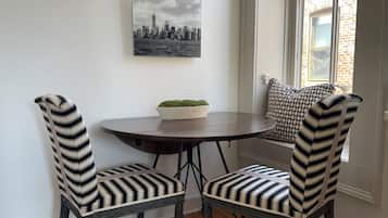 The Chelsea Suite | In-room dining