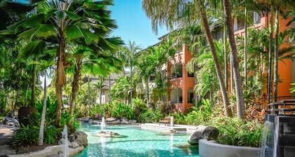 Luxury Apartment w/ Pools, BBQ & Gym Access