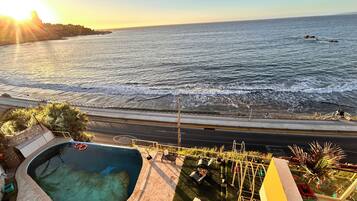 Kamar Double Desain, 1 kamar tidur, Bebas Asap Rokok, pemandangan laut | Teras/patio