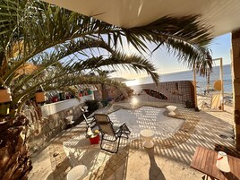 Exclusive Double Room, 1 King Bed, Non Smoking, Sea View | Terrace/patio