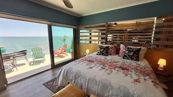 Kamar Double Premium, 1 kamar tidur, Bebas Asap Rokok, pemandangan laut | Seprai premium, selimut bulu angsa, brankas, dan kedap suara