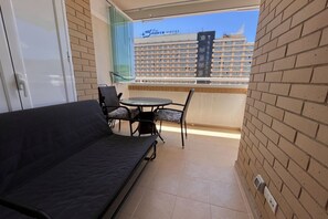 Property grounds - This charming flat offers spacious and relaxing views of the pool and beach, providing an unrivalled holiday experience. Situated second line, it is only about 300 metres from the beach and in close proximity to parks, the spa, a variety of restaurants a (OROPESA)