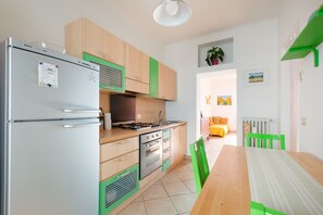 Microwave, oven, stovetop, toaster - Porta Romana - Bright Shelter 350m from M3 (Milano)