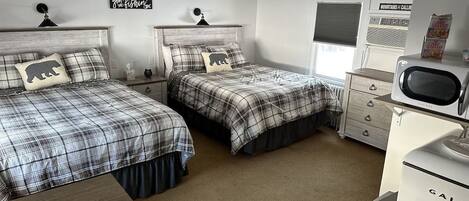 1 bedroom, bed sheets