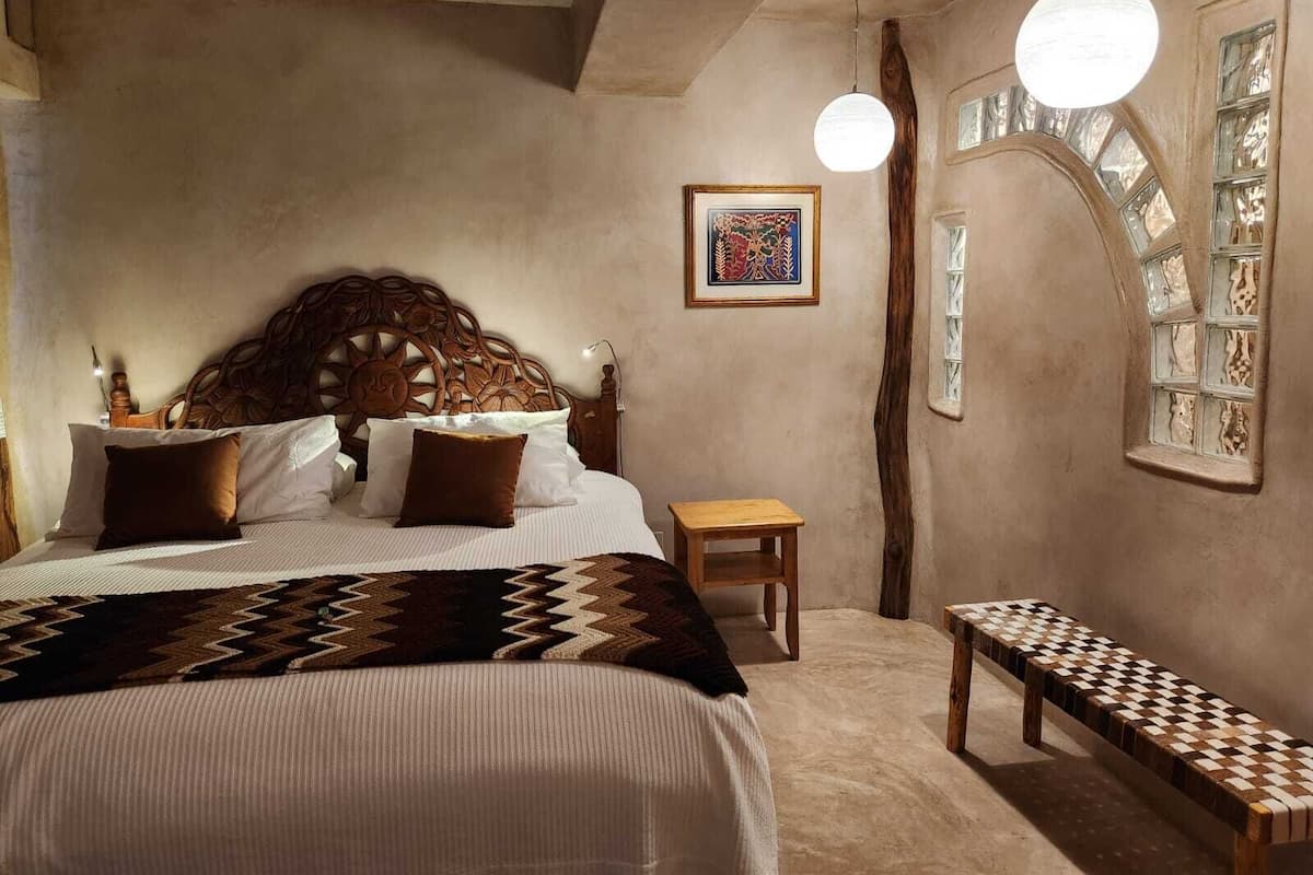 Superior suite, 1 kingsize bed, niet-roken, gedeeltelijk uitzicht op oceaan | 1 slaapkamer, lakens van Egyptisch katoen, luxe beddengoed