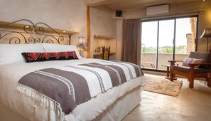 Egyptian cotton sheets, premium bedding, down duvets, minibar - Alegria Suites Centro Historico  (Todos Santos)