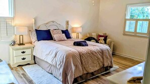 3 chambres, fer et planche à repasser, Wi-Fi, draps fournis