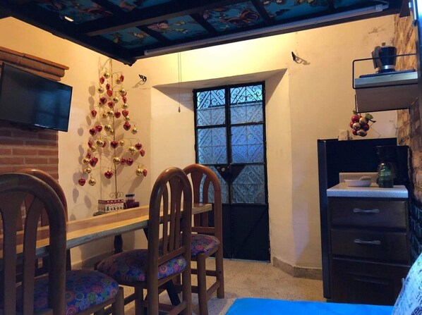 Habitació quàdruple familiar | 1 dormitori, roba de llit d'alta qualitat i cobrellits 