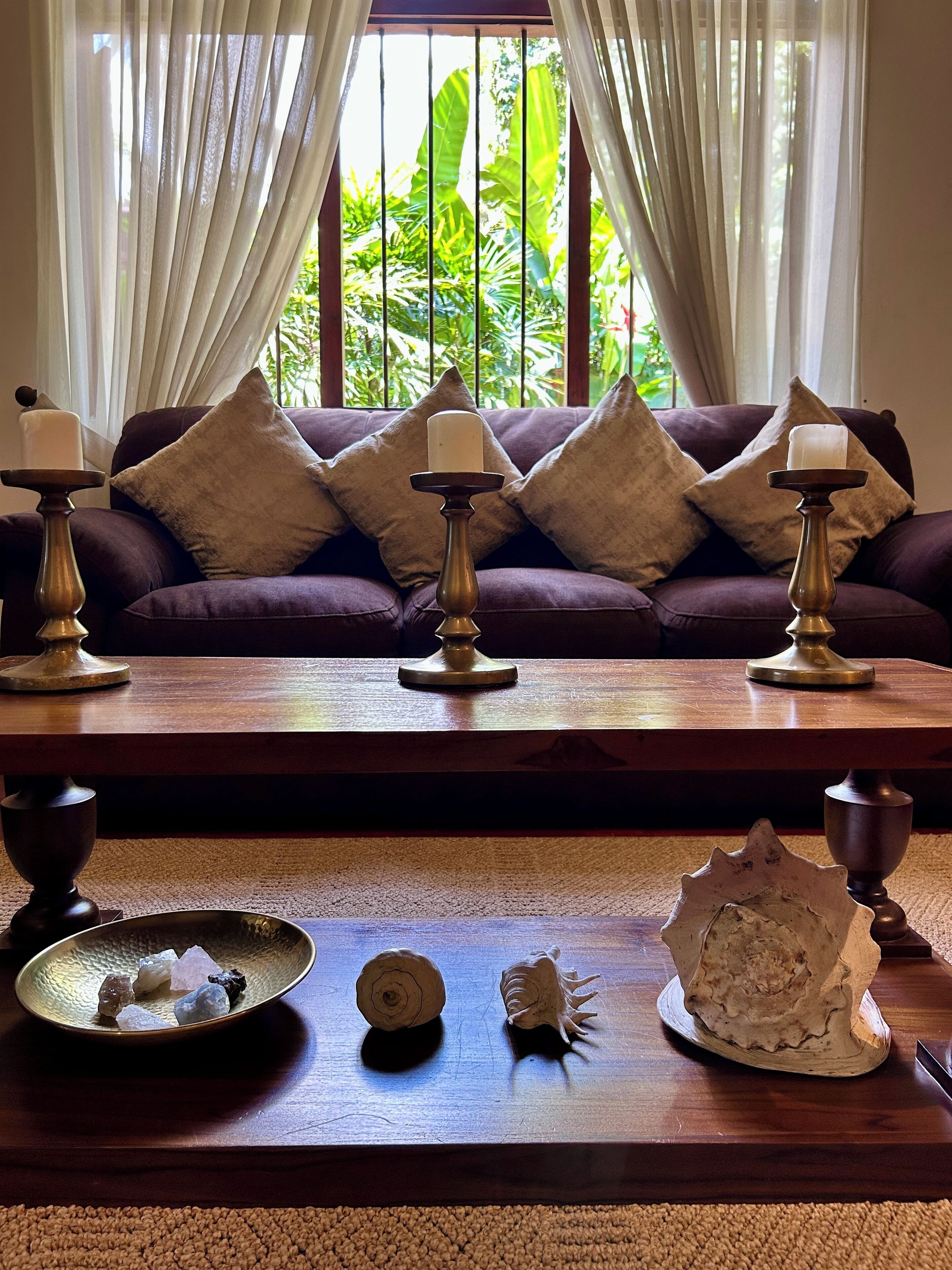 55-英寸液晶电视（配备有线频道）