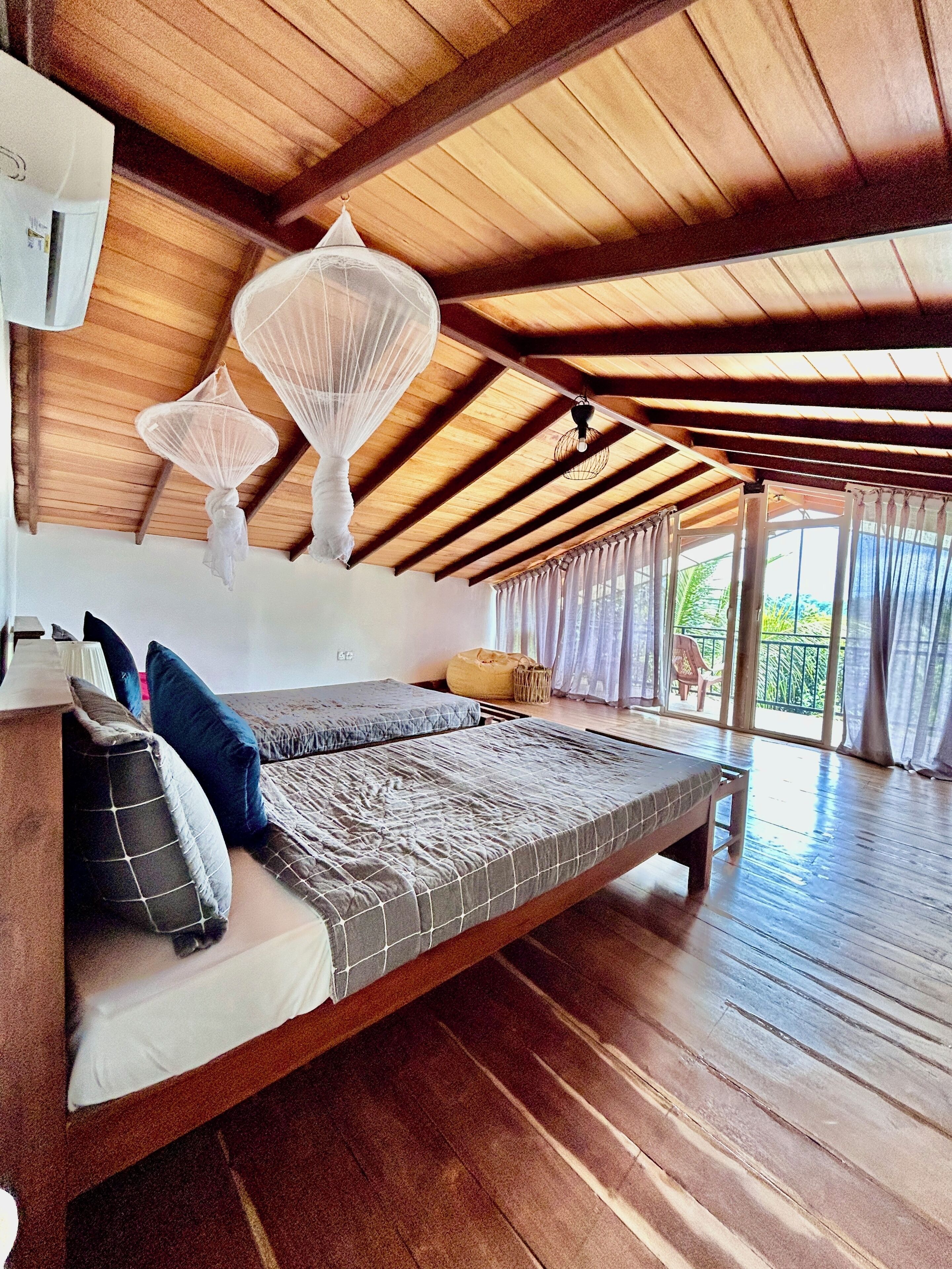 Apartemen Mewah | Seprai katun Mesir, seprai premium, dan selimut bulu angsa