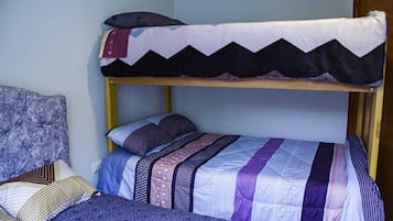 3 bedrooms, WiFi, bed sheets
