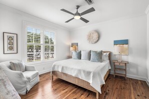3 habitaciones, escritorio, tabla de planchar con plancha y wifi 