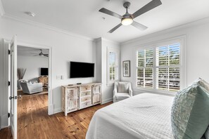 3 Schlafzimmer, Schreibtisch, Bügeleisen/Bügelbrett, WLAN