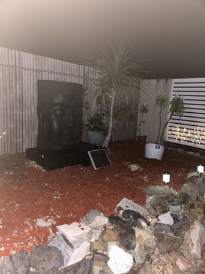 المنطقة المحيطة بالمنشأة