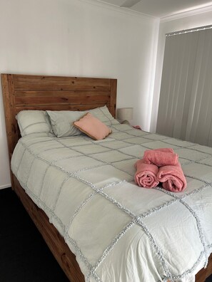 2 Schlafzimmer, Bügeleisen/Bügelbrett, WLAN, Bettwäsche