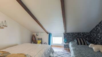 2 chambres, fer et planche Ă repasser, Wi-Fi gratuit, draps fournis