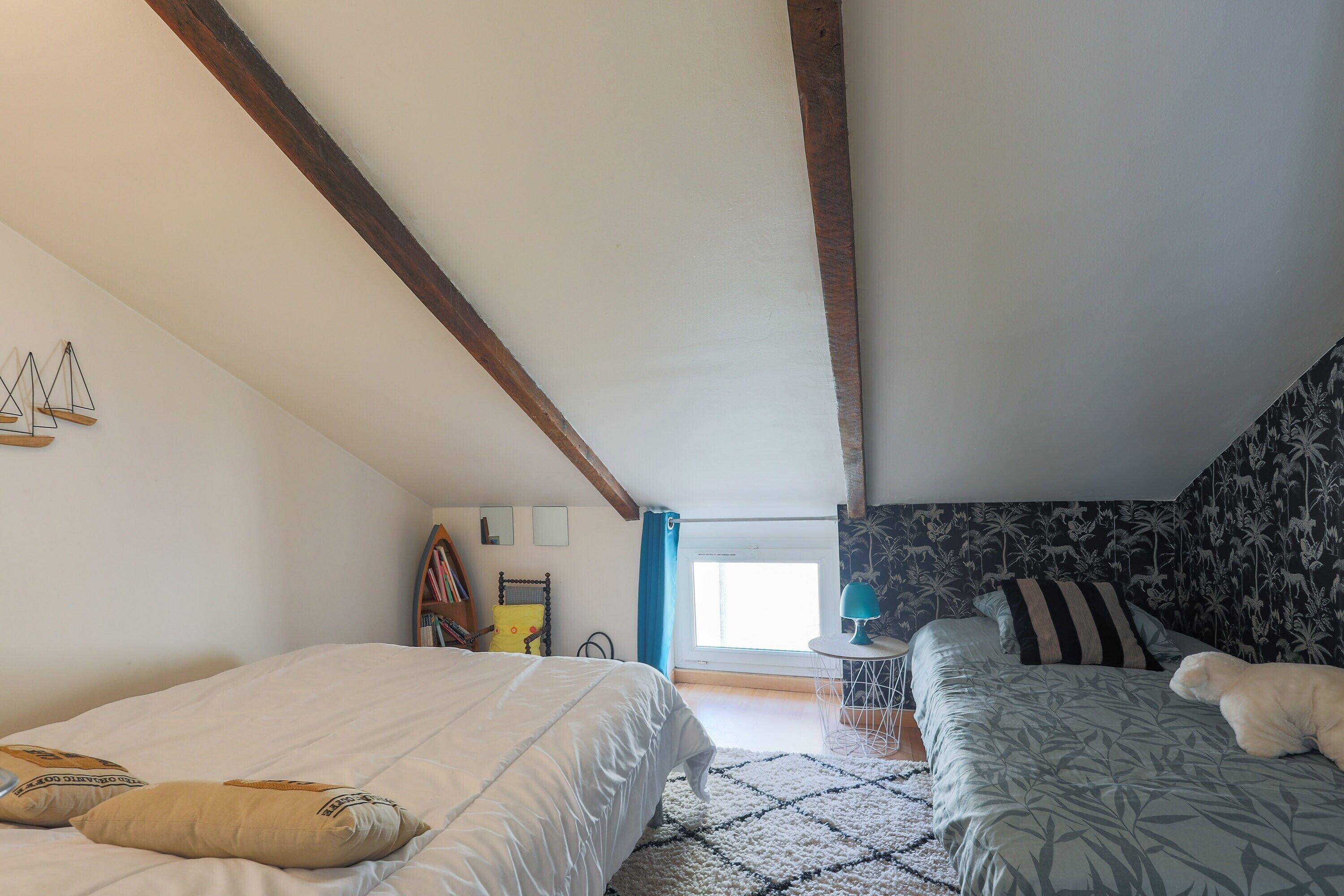 2 habitaciones, tabla de planchar con plancha y wifi gratis 