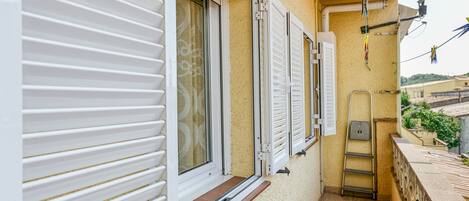 تفاصيل الفندق من الخارج