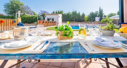 Casa de vacaciones 'Casa Rural Carmo' con piscina privada, Wi-Fi y aire acondicionado
