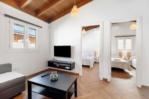 2 chambres, fer et planche à repasser, Wi-Fi gratuit, draps fournis