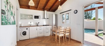 Villa 'Novo Sancti Petri 3' with Private Pool, Wi-Fi and Air Conditioning