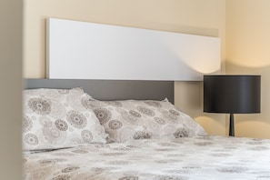 2 chambres, fer et planche Ă repasser, Wi-Fi gratuit, draps fournis