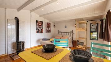 1 chambre, Wi-Fi gratuit, draps fournis