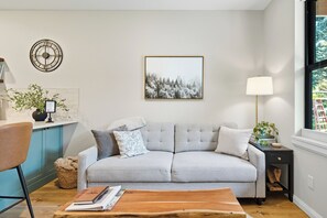 Smart TV, fireplace - Welcome to Our Lakefront Guest Suite on Lake Pend Oreille (Sagle)