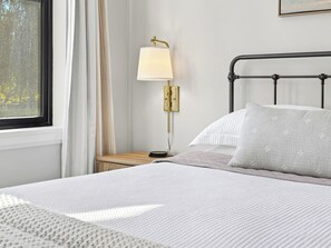 1 dormitorio, tabla de planchar con plancha, cuna de viaje y wifi gratis