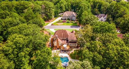 Sandy Springs Celebrity Estate on 2 acres