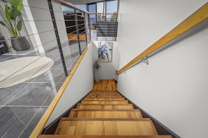 Luxury House, Mountain View | 4 bedrooms, individually decorated, individually furnished, desk