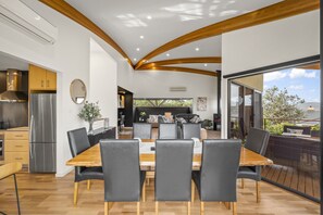 Hus – deluxe, fjellutsikt | 4 soverom, individuelt dekorert, individuelt innredet og skrivebord