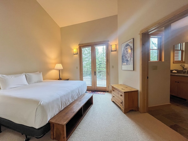 3 habitaciones, tabla de planchar con plancha y wifi gratis 