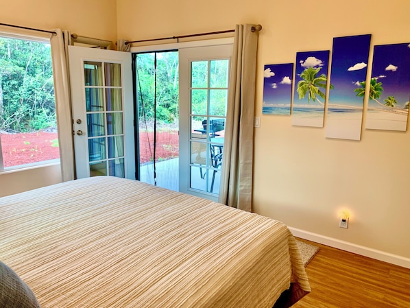 1 bedroom, travel cot, WiFi, bed sheets