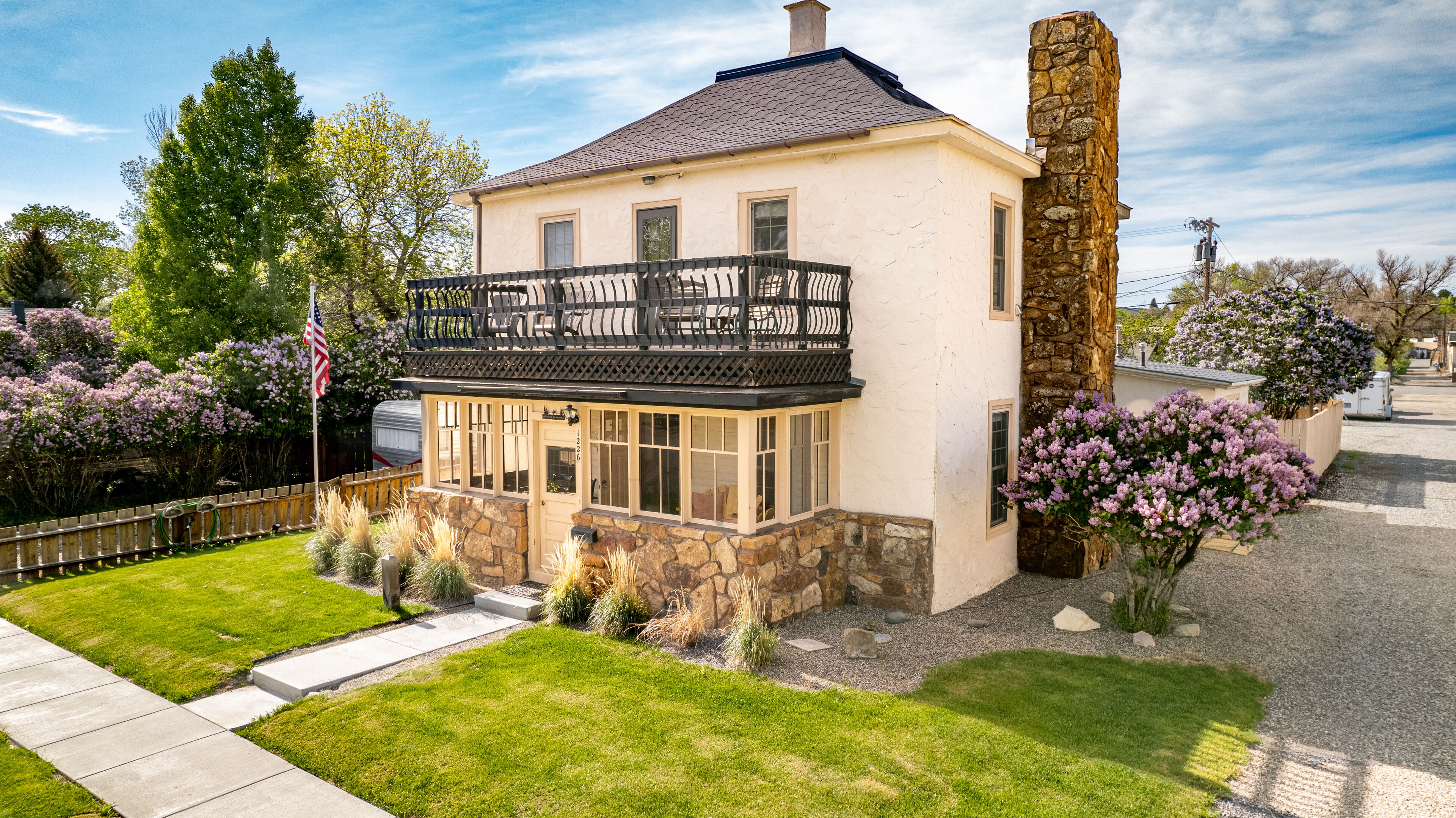Salsbury Avenue Inn- hot tub, 3 blocks to downtown Cody