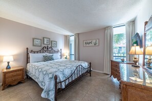 1 chambre, fer et planche Ă repasser, Wi-Fi gratuit, draps fournis